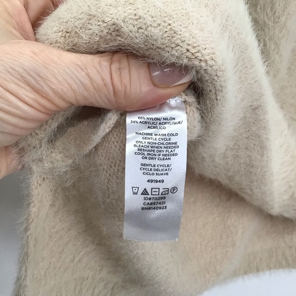 Lou & Grey V-Neck Soft Fuzzy Pull-Over Sweater Casual Career Beige Size XS - Picture 6 of 6